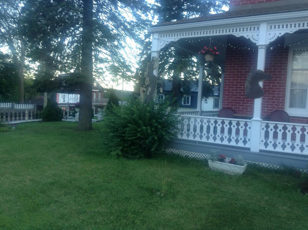 Bed and Breakfast Gil Ann Saint-André-Avellin Exterior foto